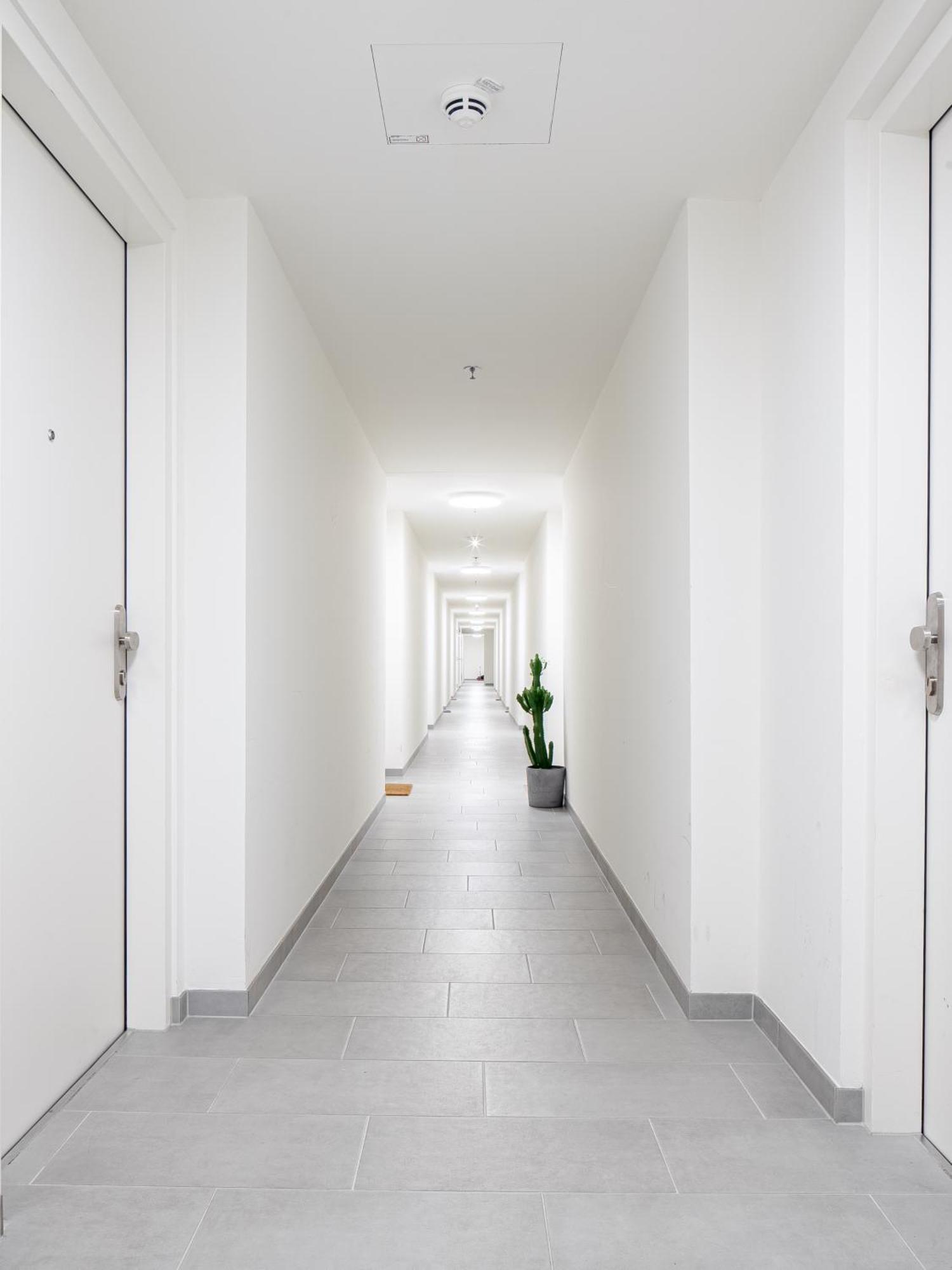 Whats-App Self-Check-In - Paerchen Wohnung Am Hauptbahnhof Vienna Luaran gambar